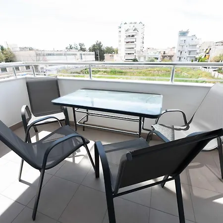 Modern Spacious Apartment Located In Piraeus Exterior photo